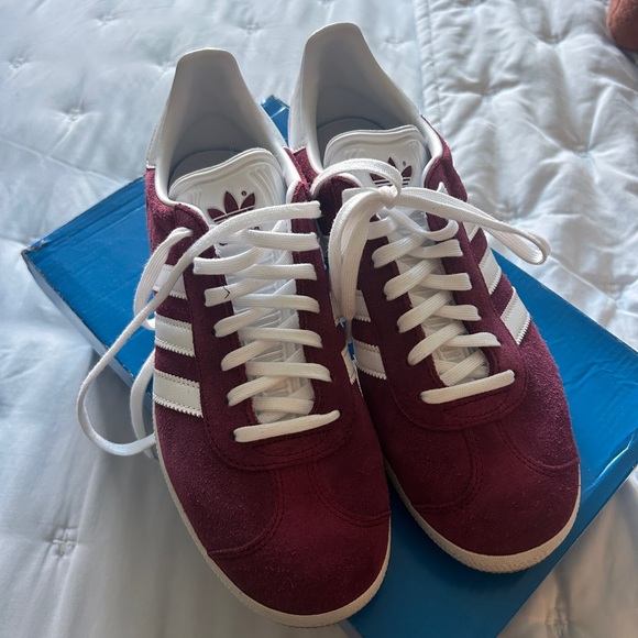 adidas gazelle silver green womens adidas Gazelle Collegiate Burgundy White